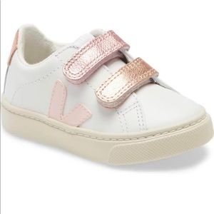 Veja Kids Double Strap Sneaker